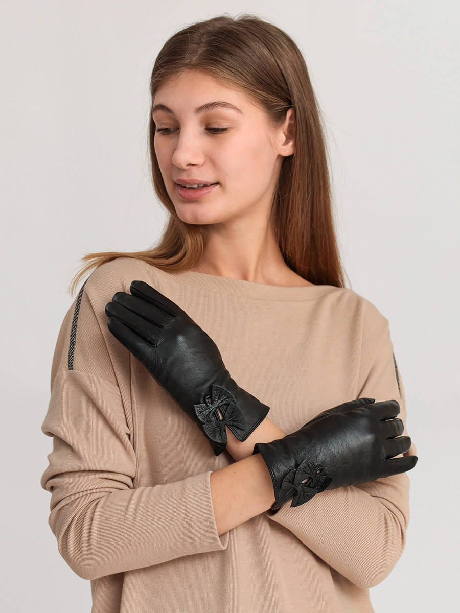 Кожаные перчатки с бантиками